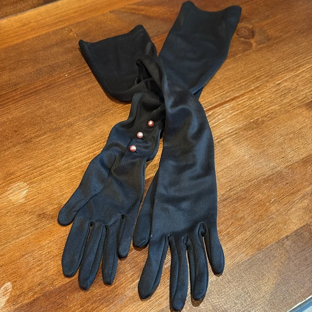 Elegant long Black Opera Gloves vintage 50s pink pearl buttons sz 6 - 7